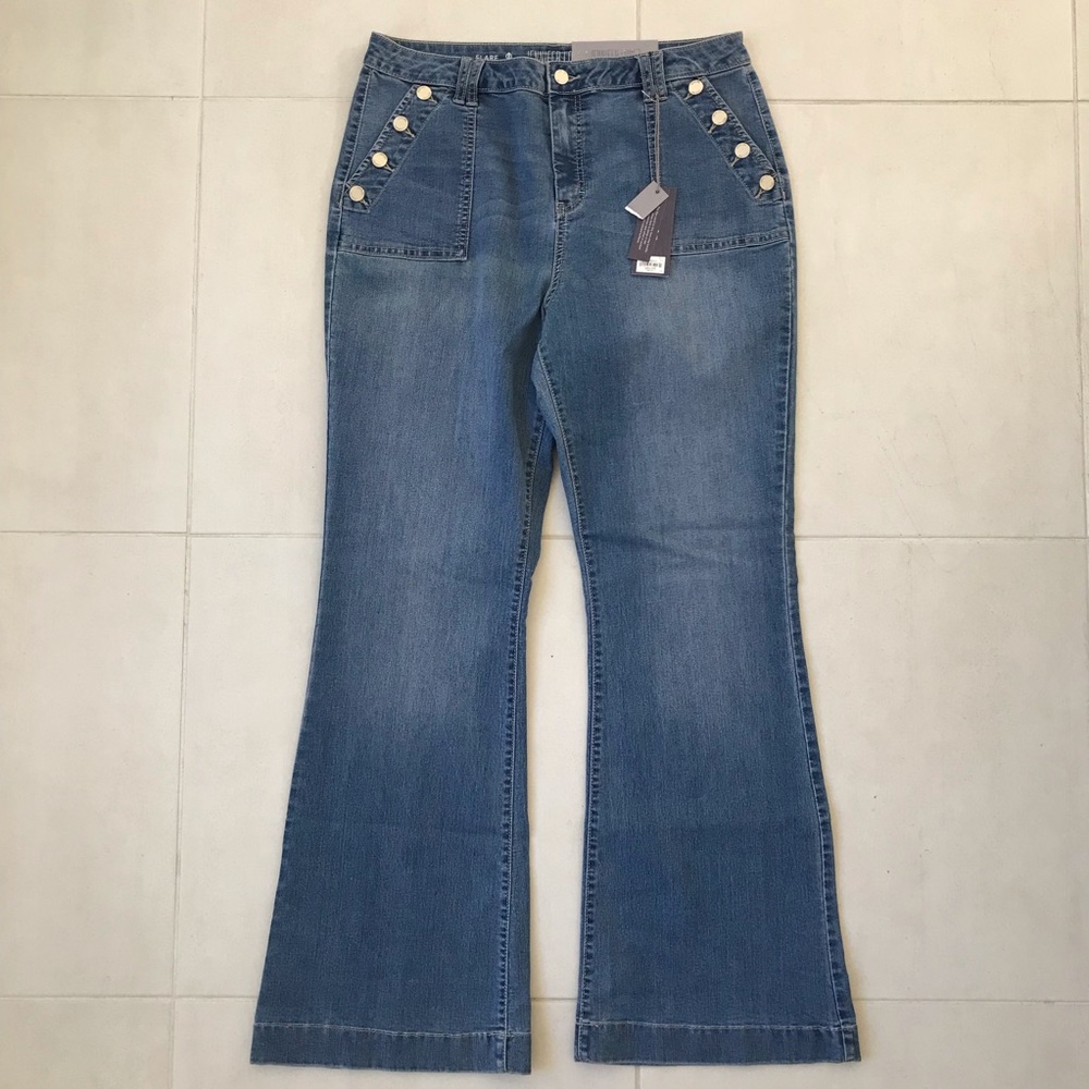 Jennifer Lopez High Rise Flare Stretch Jeans J247 - Picture 1 of 8